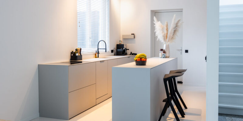 Strakke lichte keuken Strakke lichte keuken